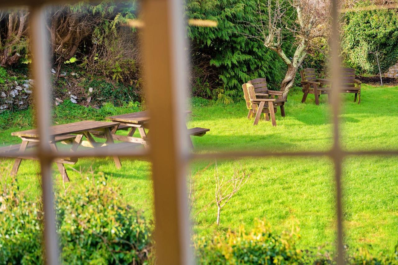Finest Retreats - The Old Church House Inn Broadhempston Buitenkant foto